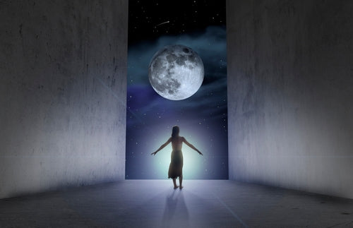 Unlock the Magick Within: Introducing the Bastet Iconic Rebound Diamond Line Set