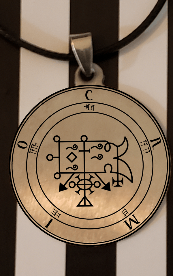 camio evocation pendant