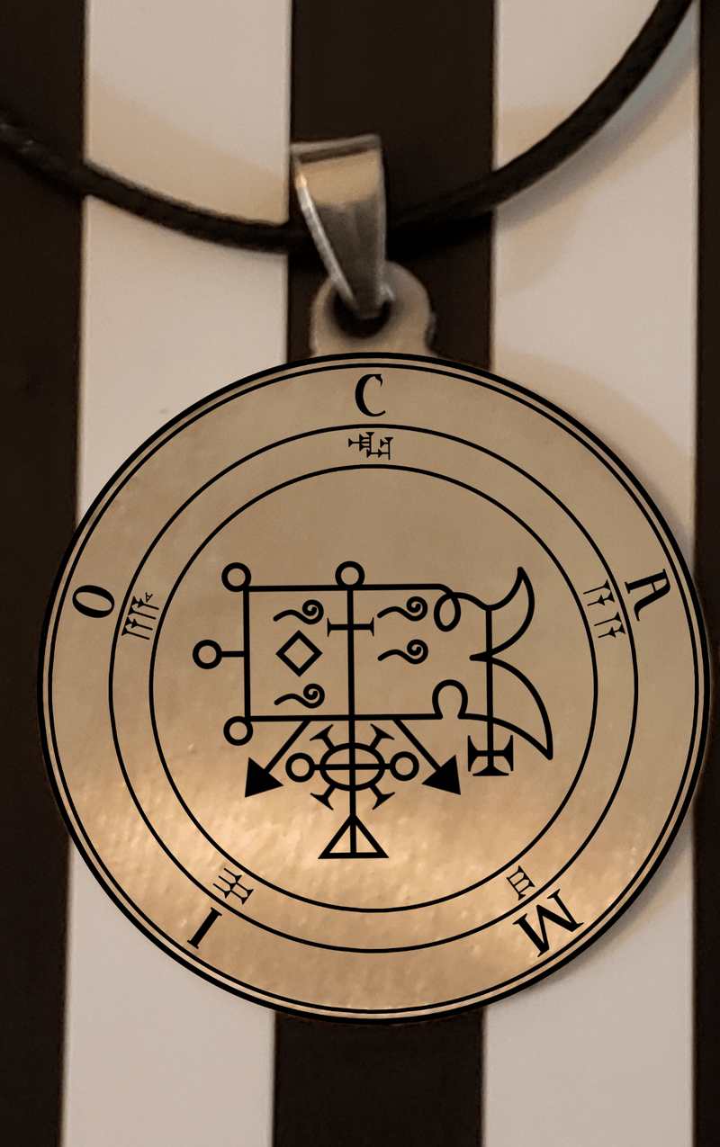 camio evocation pendant